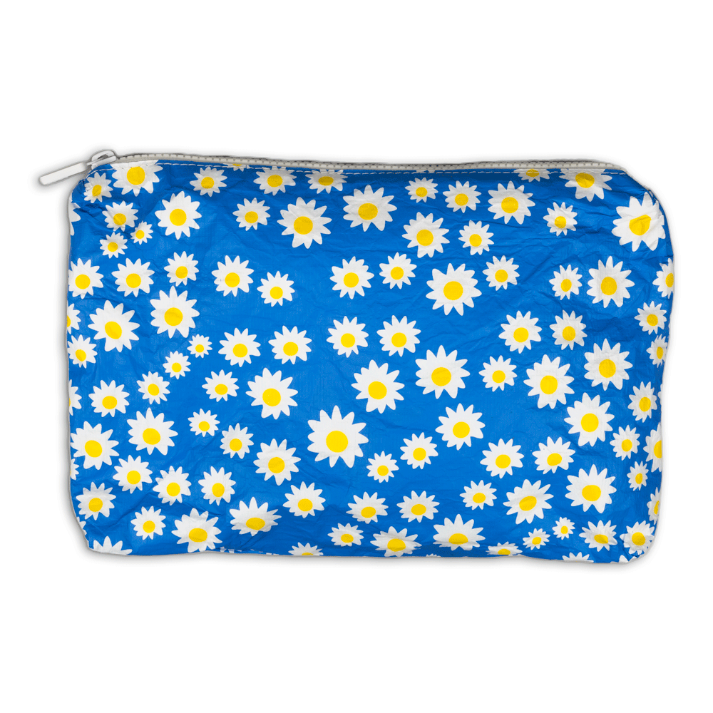 loca beach Daisy Water Resistant Tyvek Printed Pouch: Daisy Blue Medium