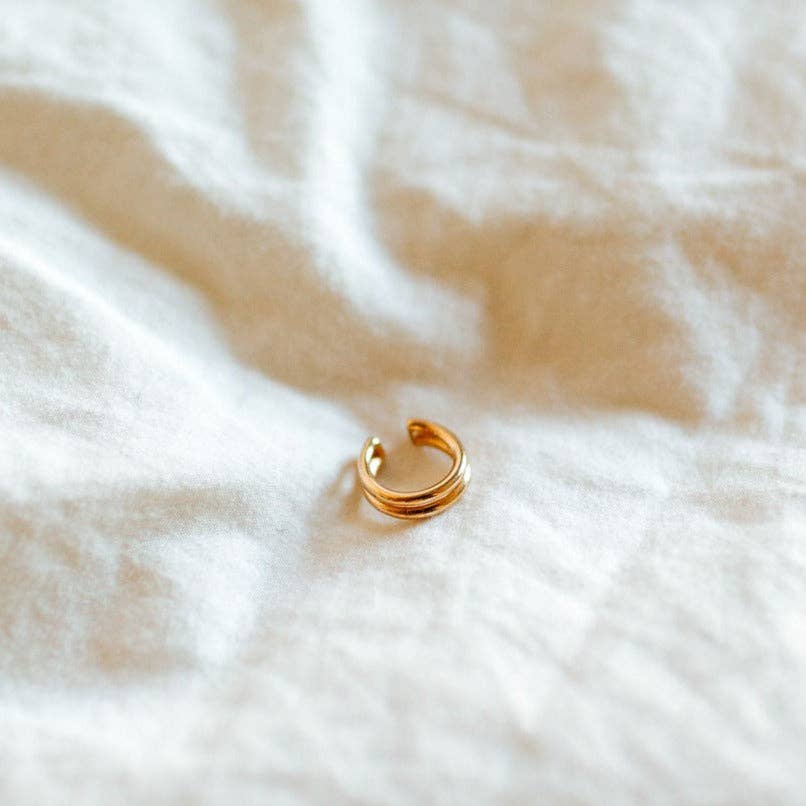 Queen Gold Filled Double Band Ear Cuff: Silver