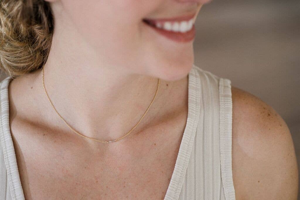 Jolee Necklace: Sterling silver labradorite