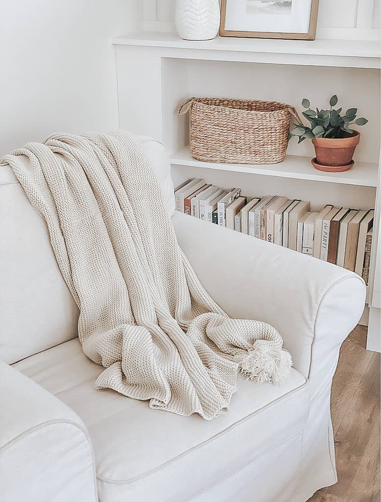 Knit Throw Blanket With Tassels: Cream