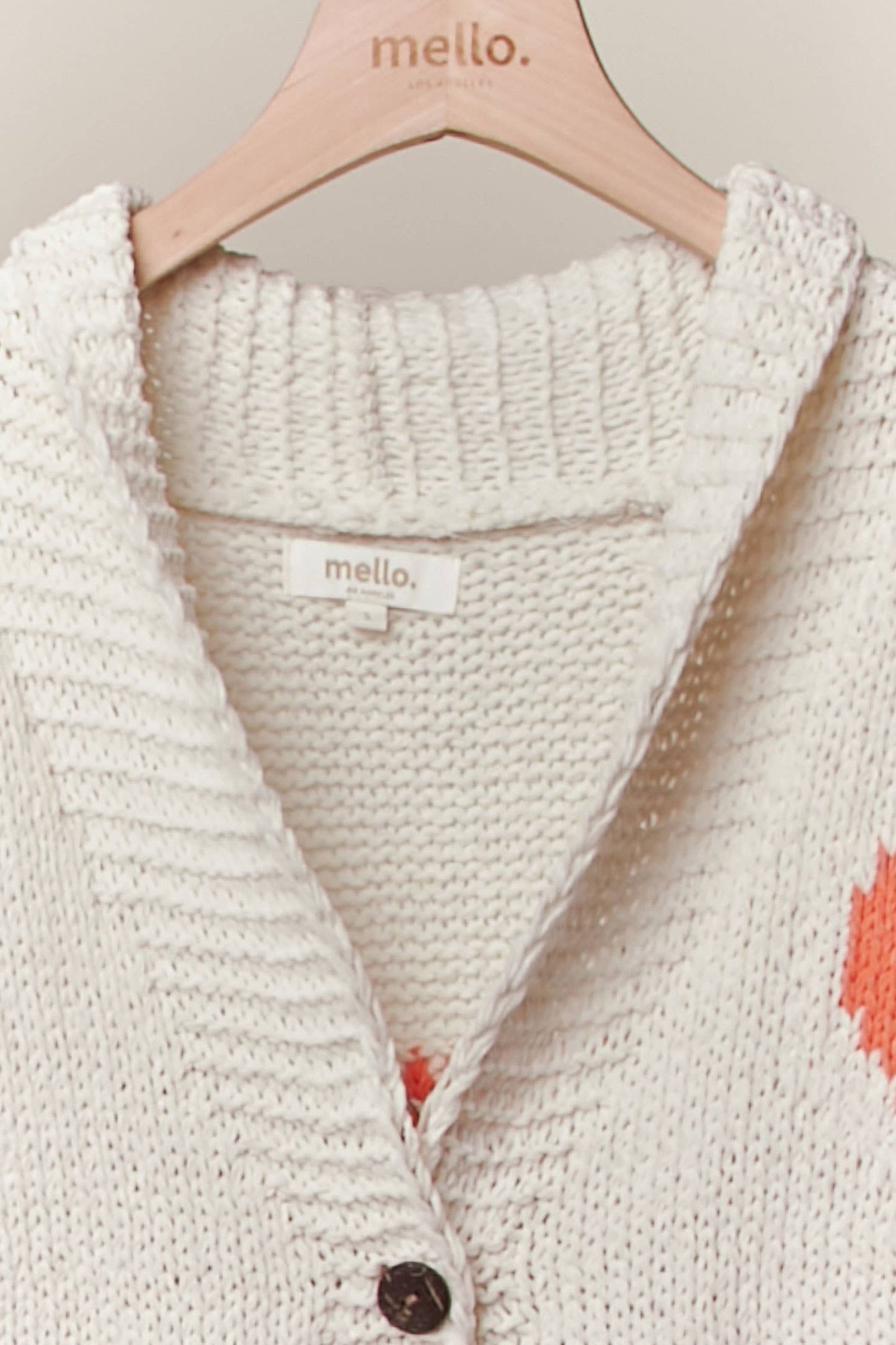 Collar Heart  V-Neck Pocket Knit Cardigan: Ivory / M