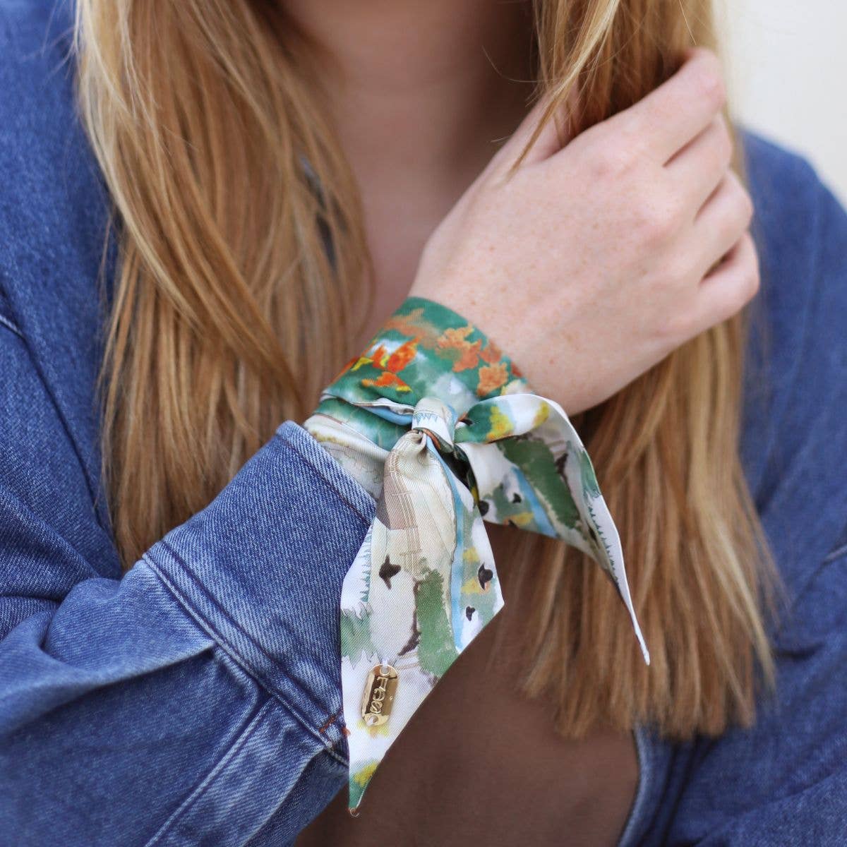 Agrarian Lil Twilly Scarf 33" | Wrist Scarf: Giftable Cube