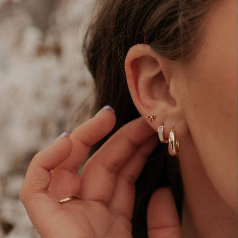 Bow Flat Back Studs | Gold