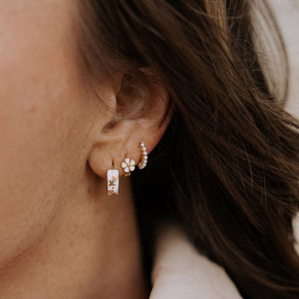 Eloise Tea Cup Hoops: Silver
