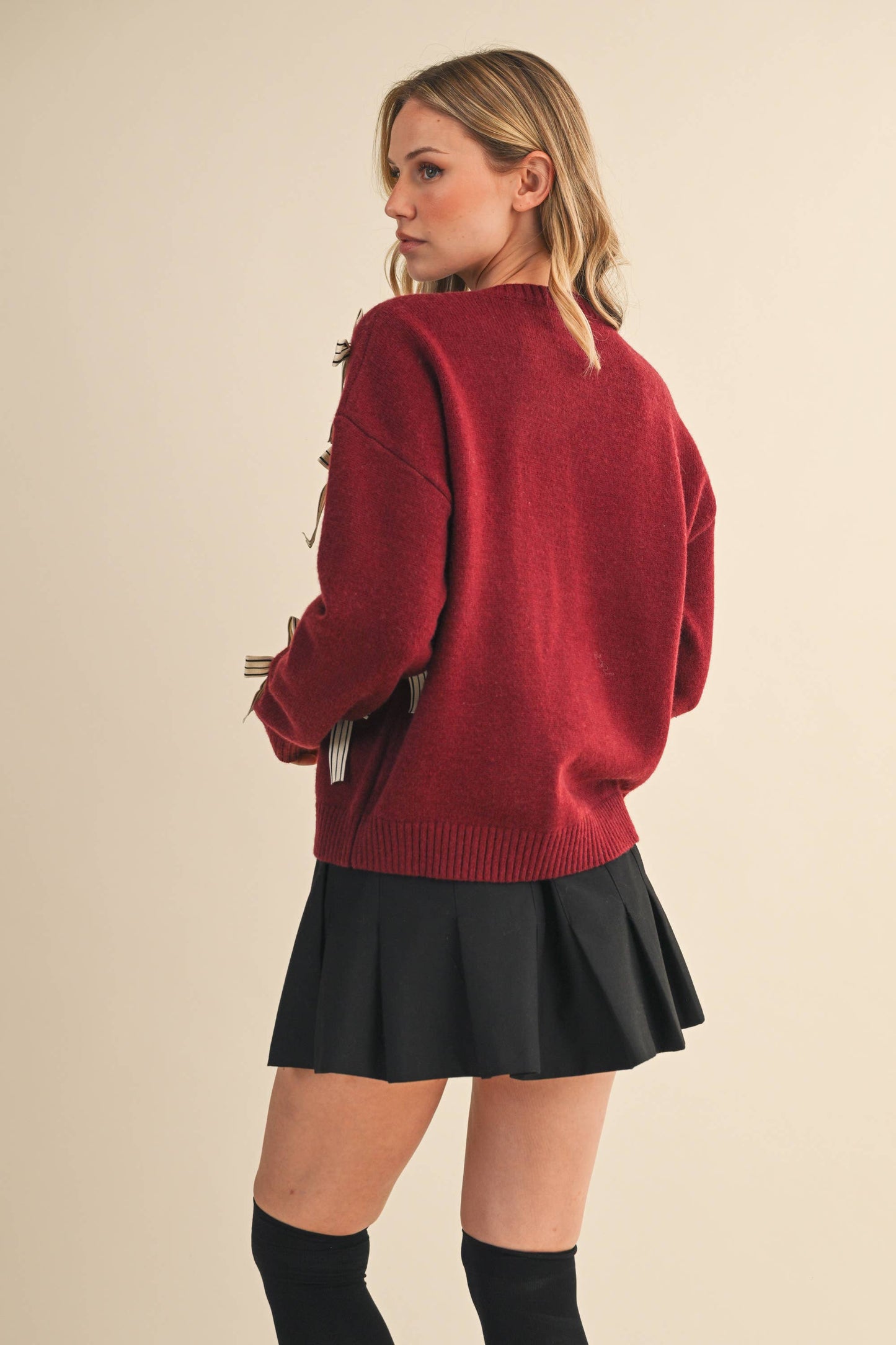 IT4417 ALL OVER RIBBON DETAIL SWEATER TOP: Black