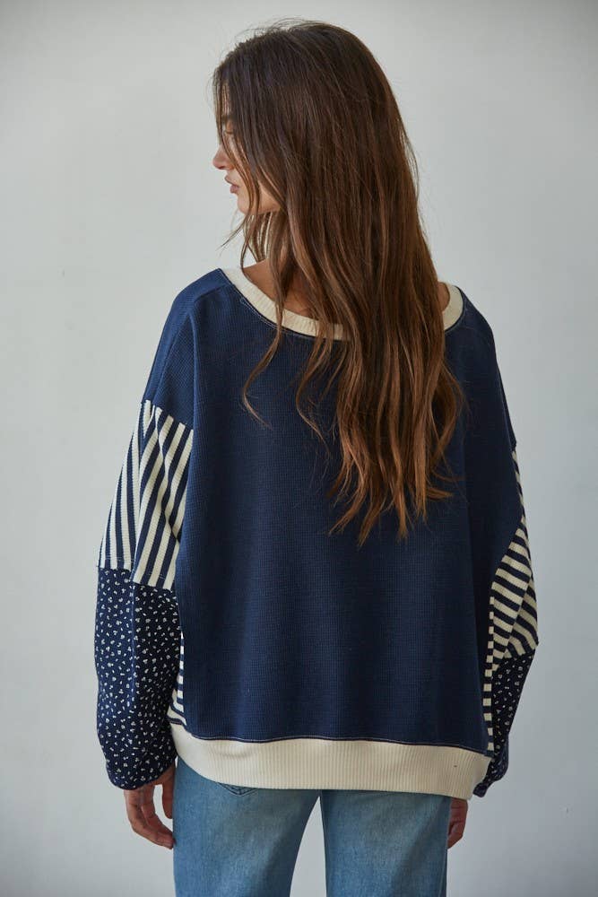 L8697 | Knit Cotton Polyester Striped Floral Long Sleeve: Navy Cream