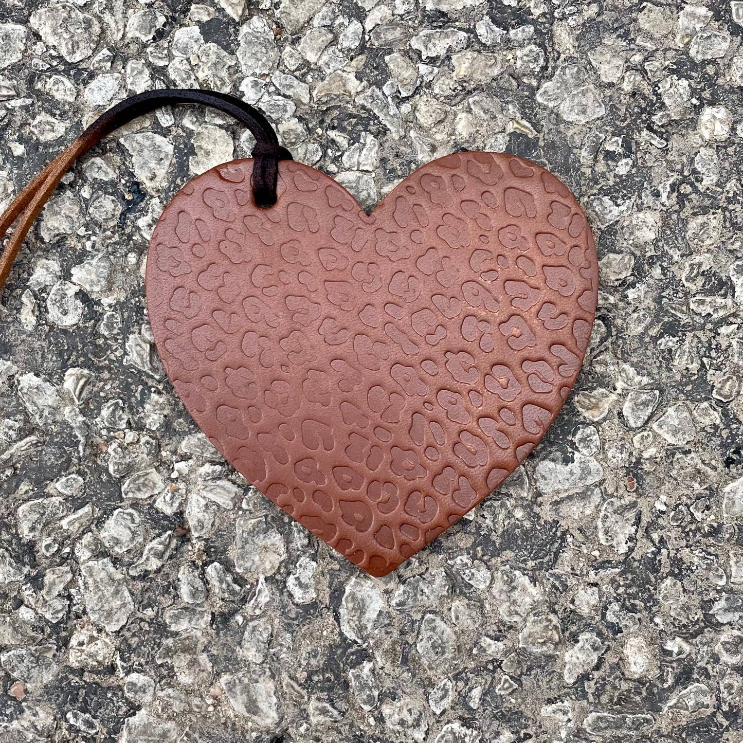 Cheetah Heart Air Flair: Brown / Warm Vanilla Leather