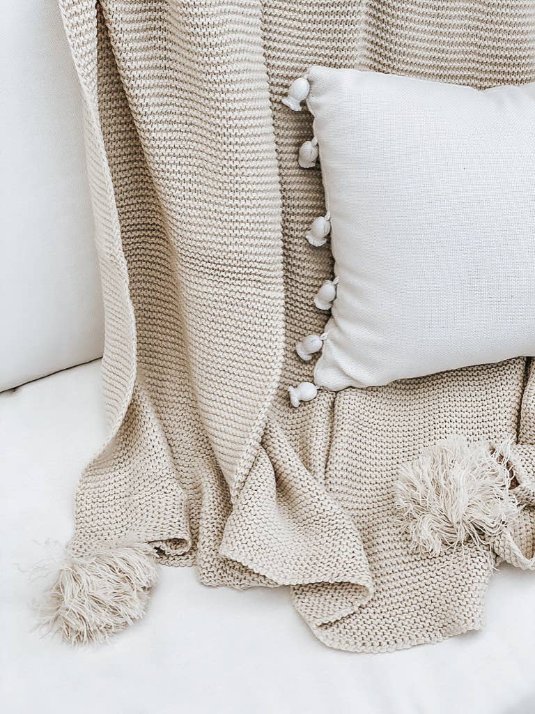 Knit Throw Blanket With Tassels: Cream
