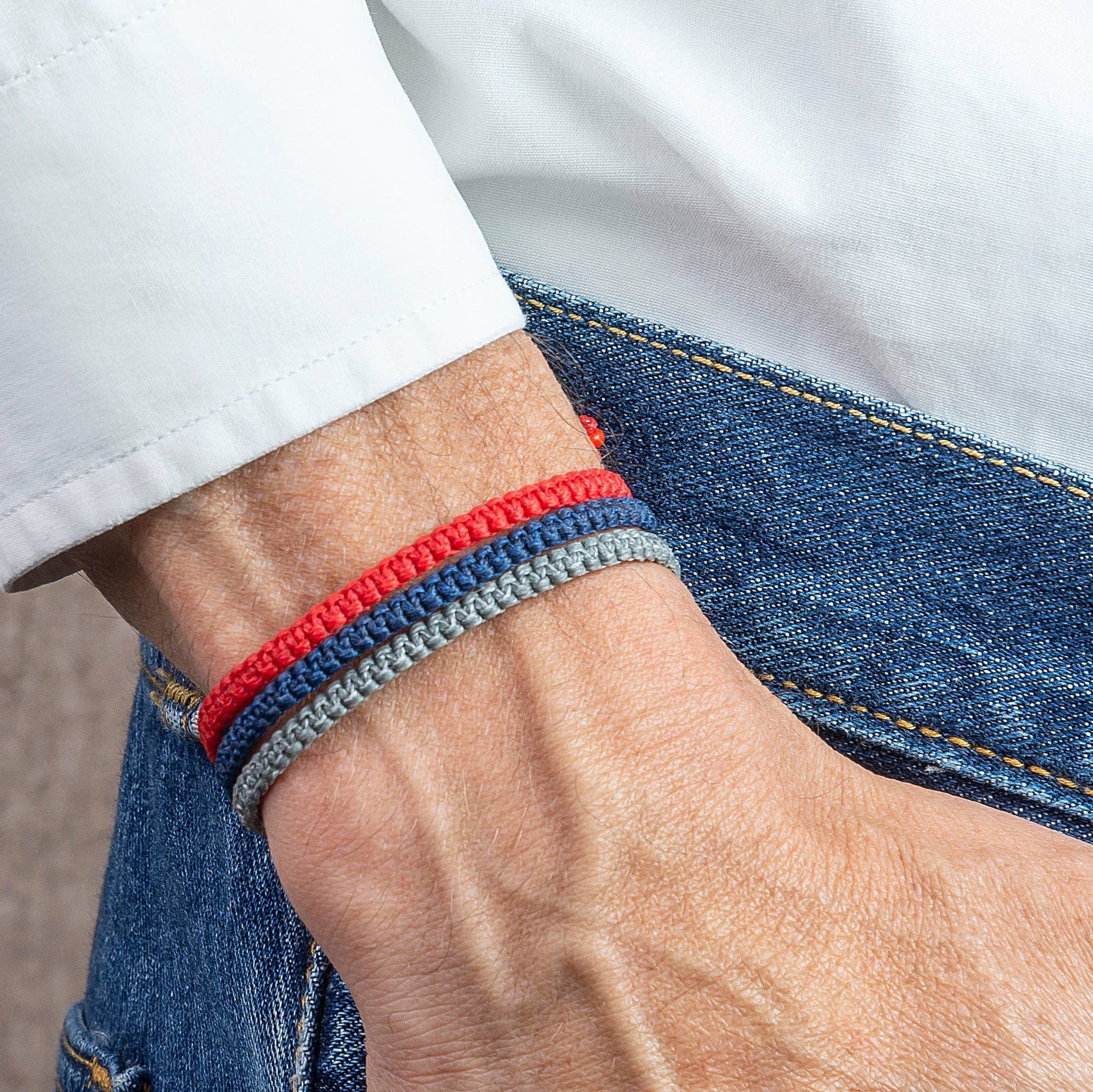 Men's Thin Macrame Surfer Bracelet | Adjustable & Waterproof: Grey
