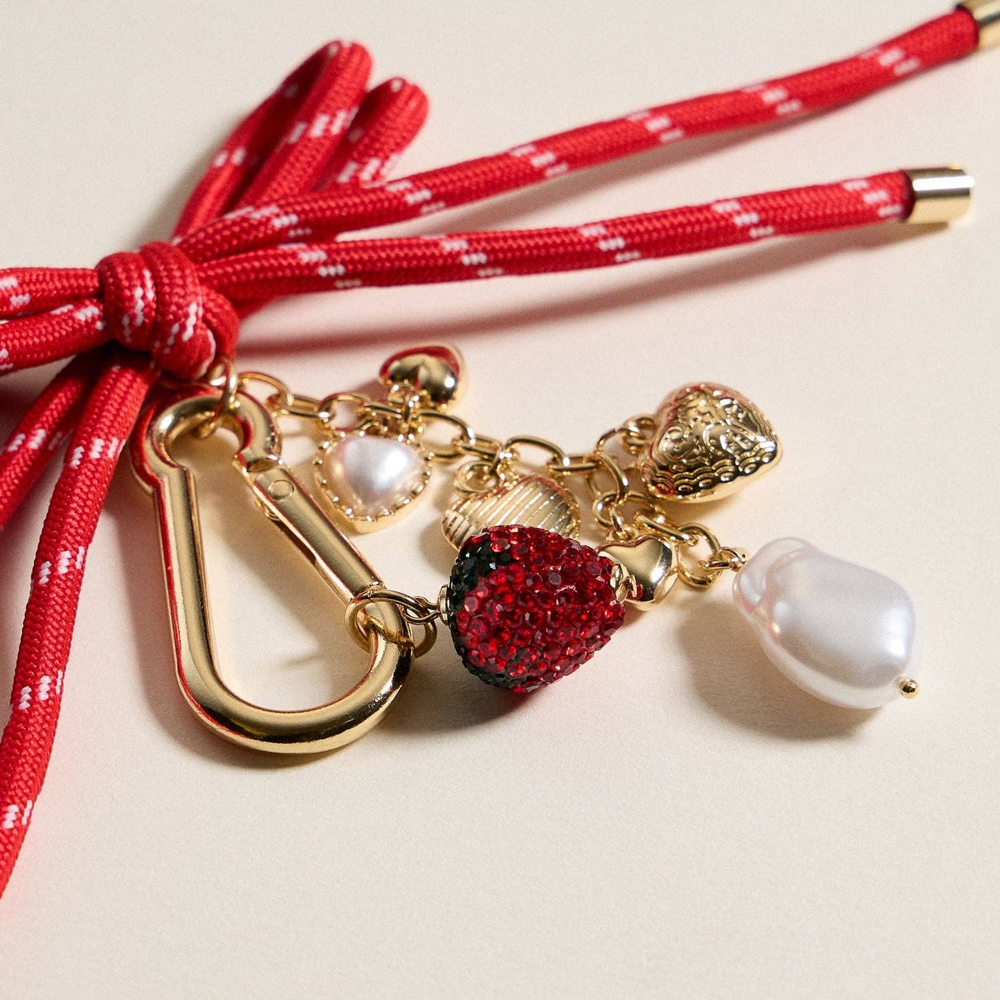 Enamel Strawberry Heart Charm Keychain with Bow: MT / ONE